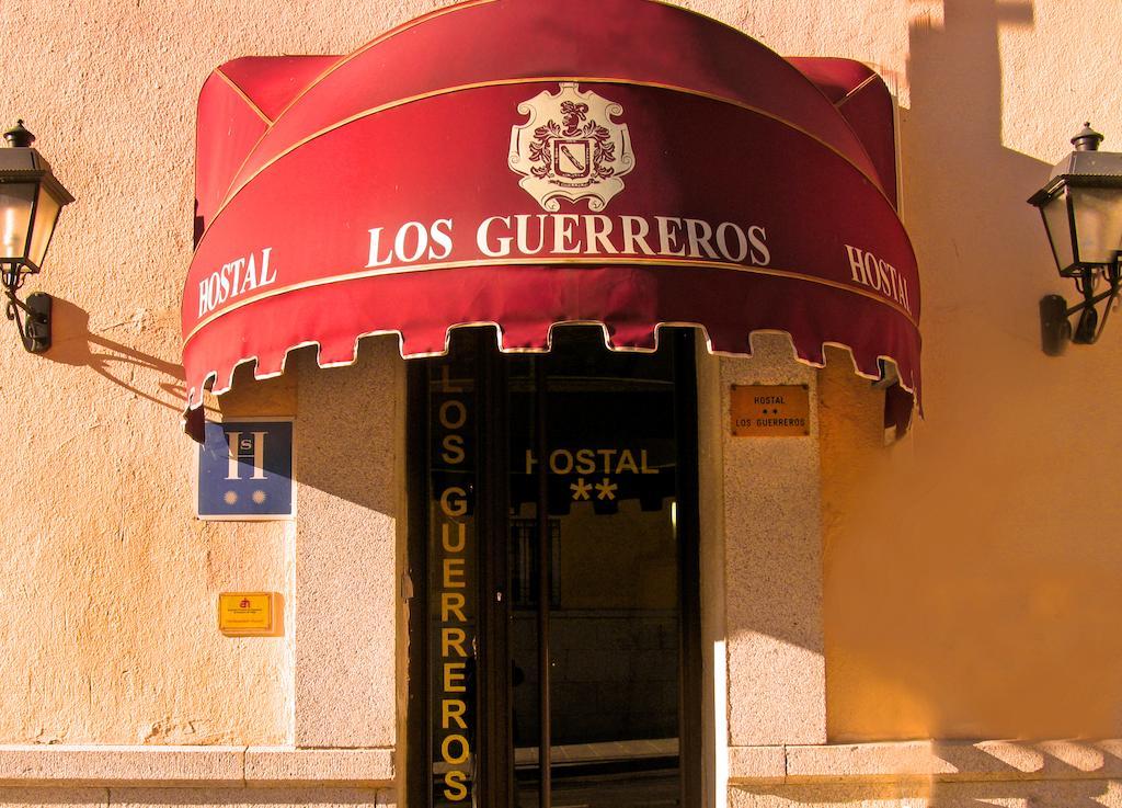 توليدو Hostal Los Guerreros المظهر الخارجي الصورة